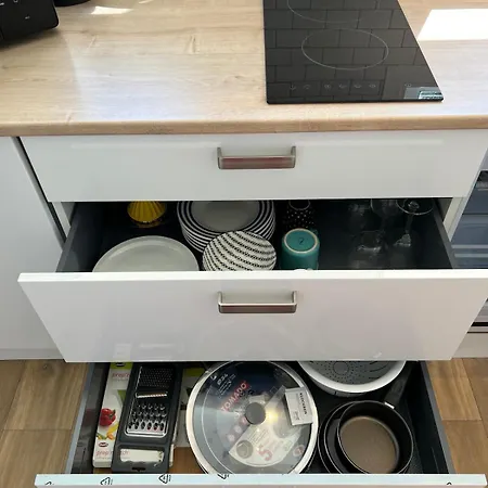Fully-equipped With Terrace, Paris 30 Min